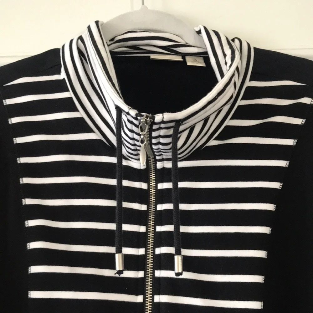 Chico’s Zenergy Striped Black and‎ White Women's Jacket